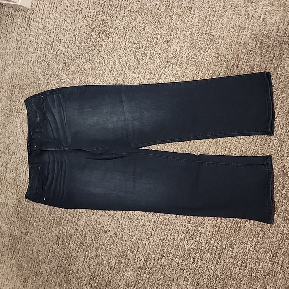 Bandolino mandie style dark wash jeans size 14 inseam 30 inches straight legged